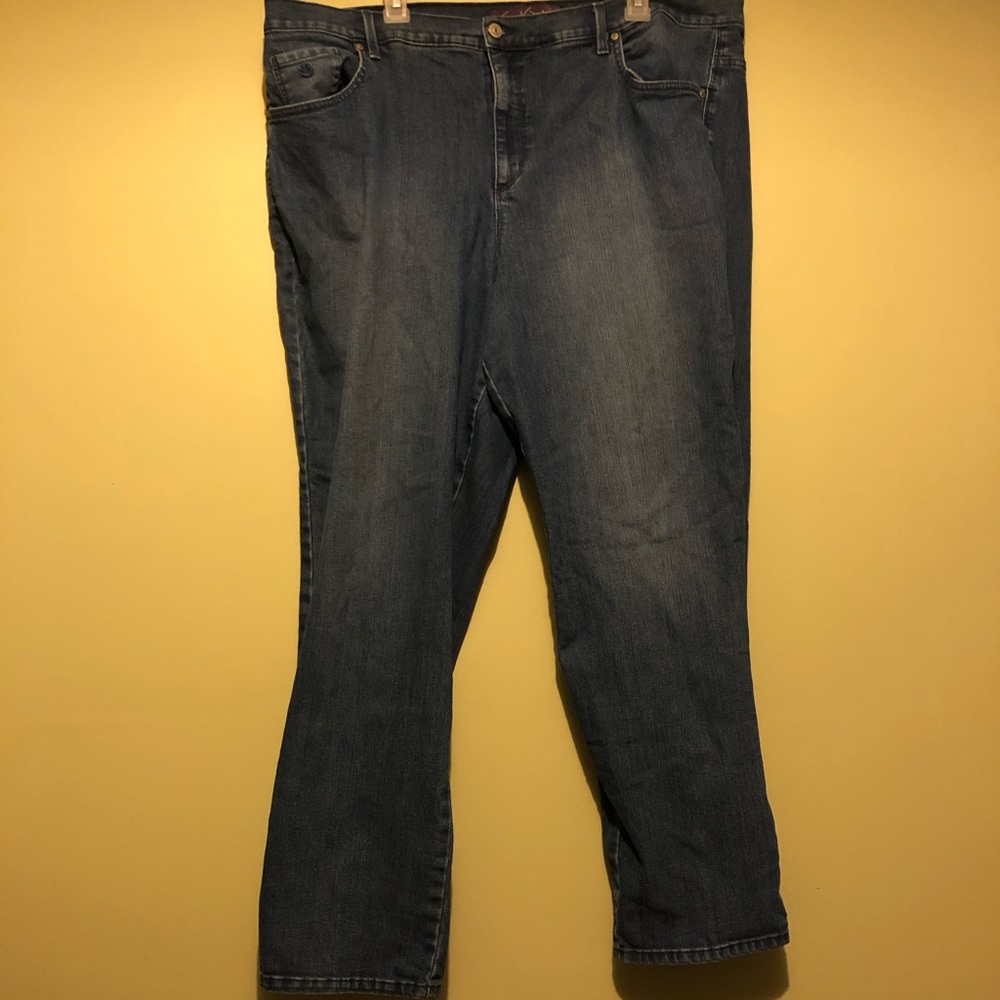 Gloria Vanderbilt jeans